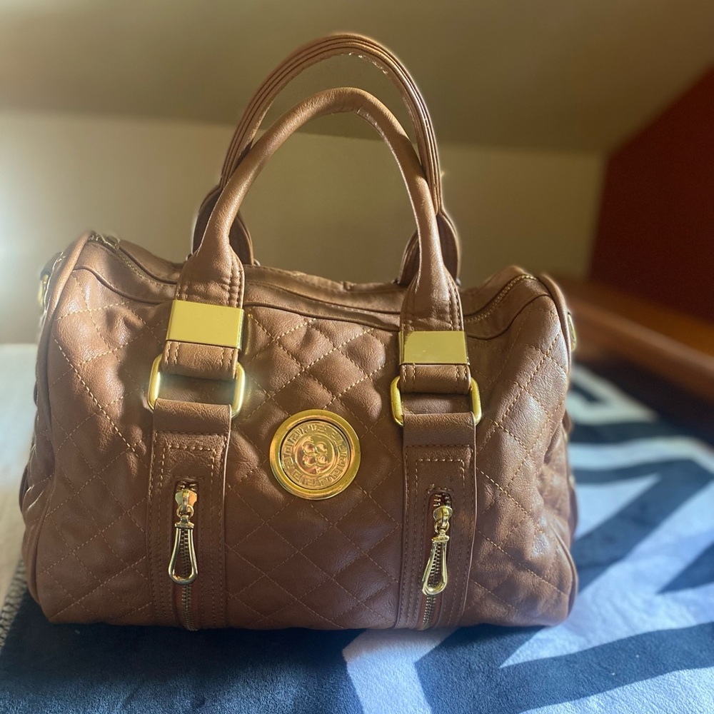 Quilted Faux Leather Purse - EXCELLENT Condition